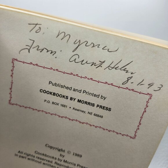 Feeding The Flock Cookbook First Baptist Church Petal Mississippi Morris Press - Picture 5 of 8